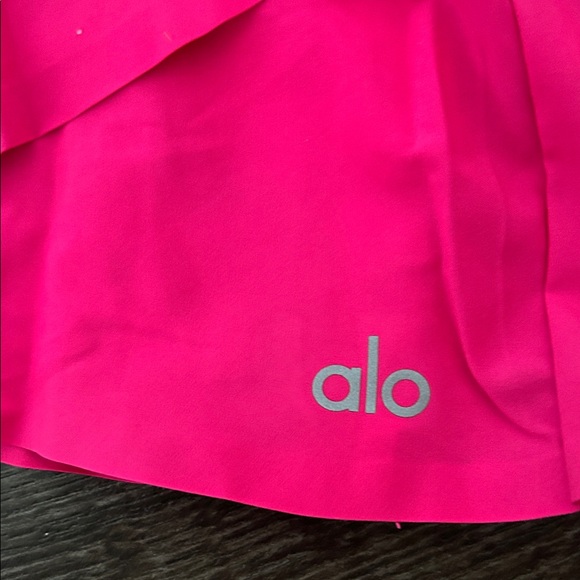 ALO Yoga Vibrant Pink Mini tennis/pickleball Skirt - Picture 7 of 8